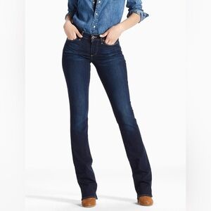 Lucky Brand Sweet Mid Rise Boot Jean in Twilight Blue